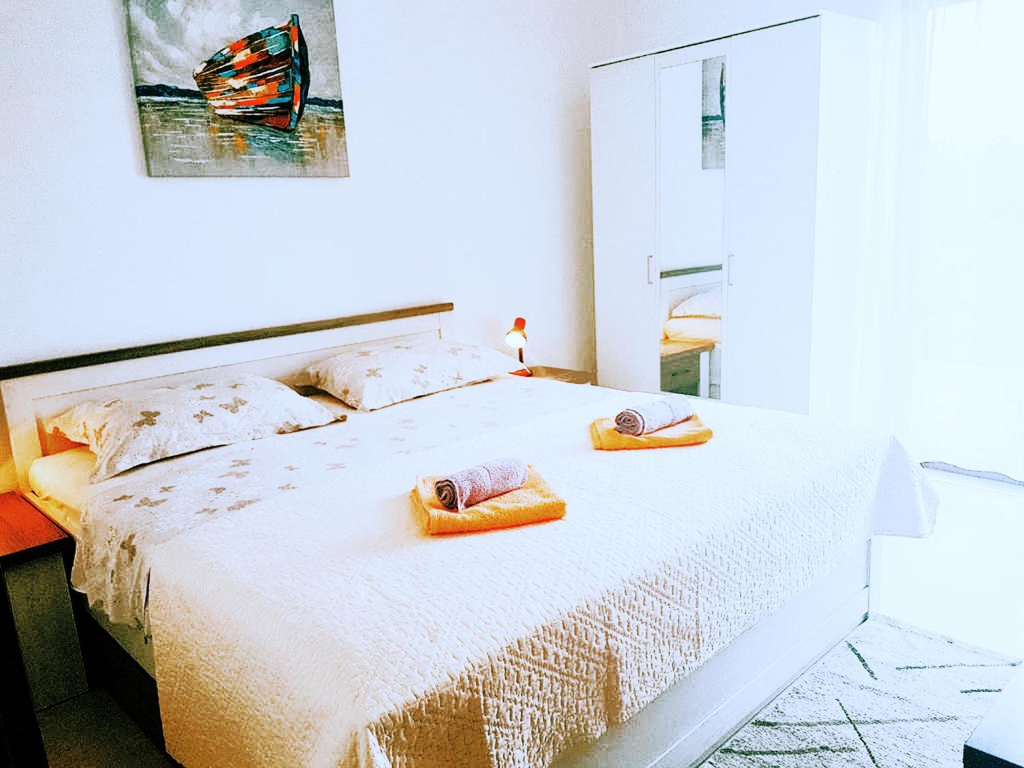 Apartmani Maestral Fabijanic Pag Town Buitenkant foto