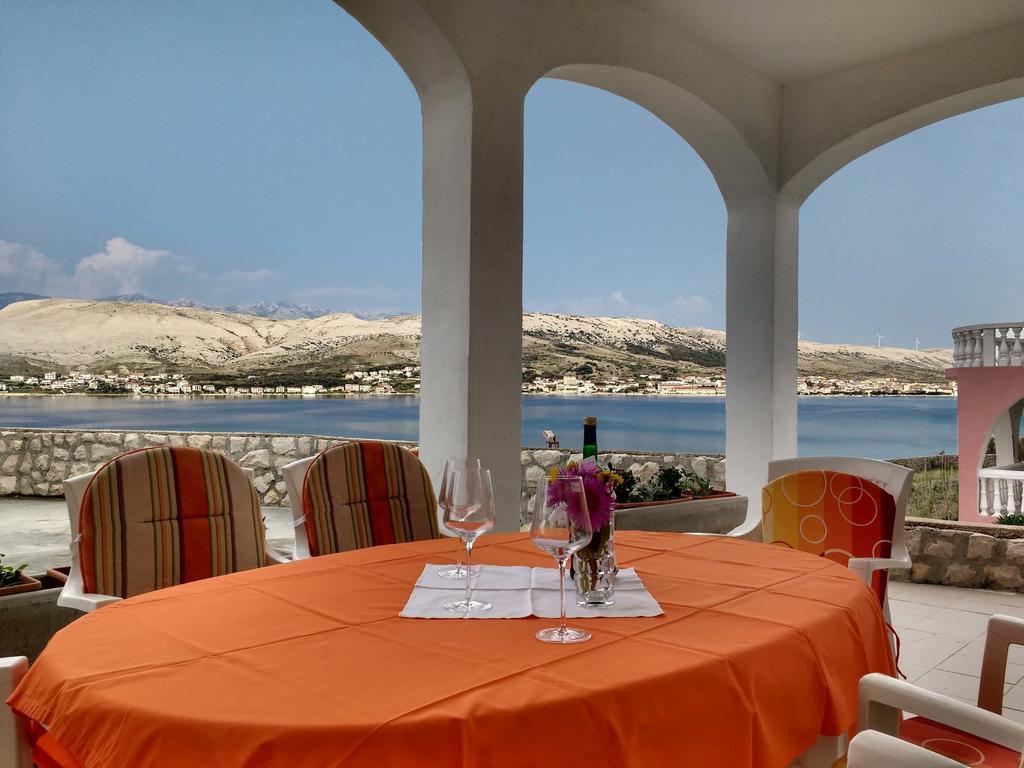 Apartmani Maestral Fabijanic Pag Town Buitenkant foto