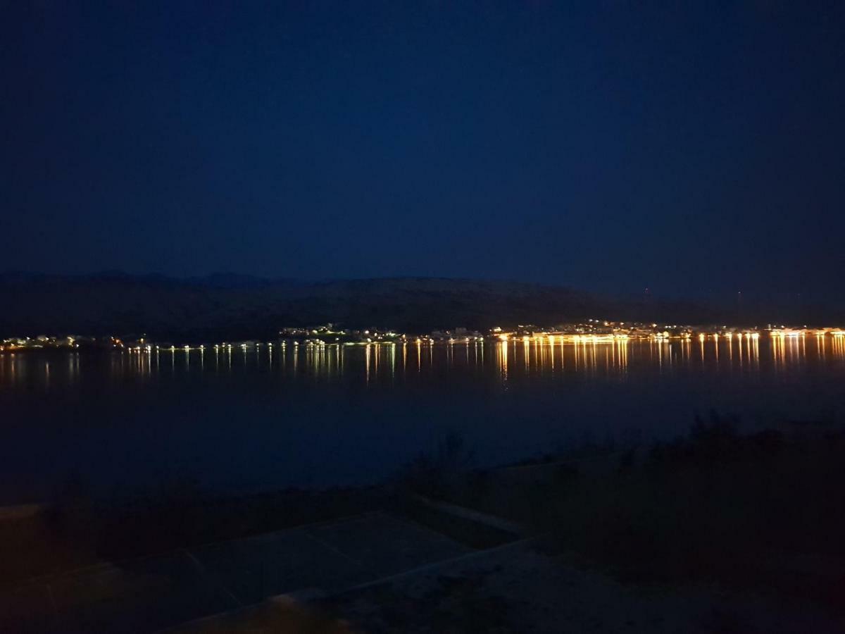 Apartmani Maestral Fabijanic Pag Town Buitenkant foto